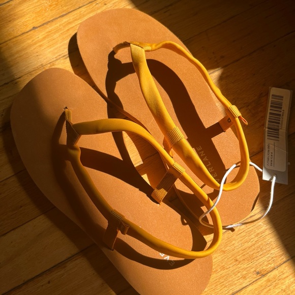 Everlane marigold sandal - Picture 2 of 3